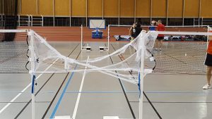 Quelques araignées traînent dans le gymnase...